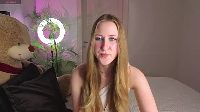 CassieReborn online show from March 6, 2026, 6:58 pm