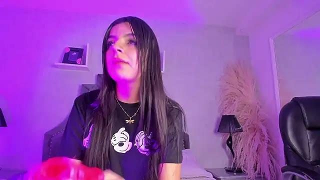 Snapshot of KarelyMitchel chatting on February 21, 2026, 1:02 pm KarelyMitchel online show from February 21, 2026, 1:02 pm