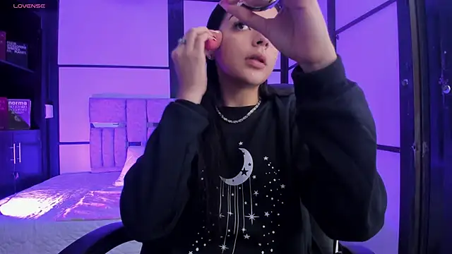 Snapshot of KarelyMitchel chatting on February 7, 2026, 2:03 pm KarelyMitchel online show from February 7, 2026, 2:03 pm