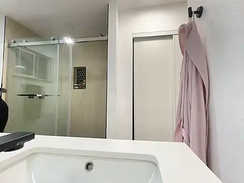 Anadia Starr online show from February 3, 2026, 5:05 am