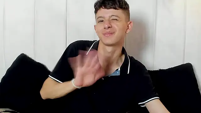 Snapshot of David_Roy_ chatting on March 3, 2026, 1:18 pm David Roy online show from March 3, 2026, 1:18 pm