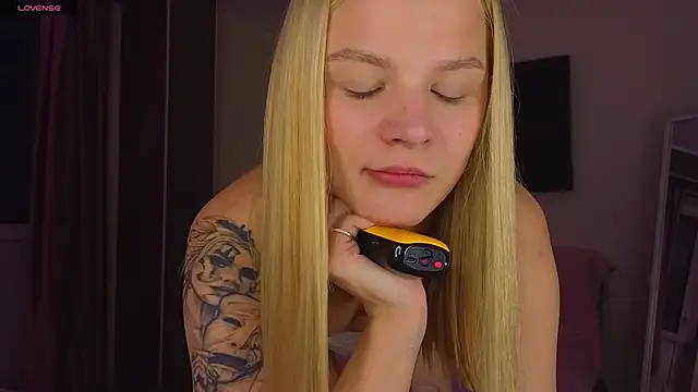 meowbaaby online show from April 7, 2026, 4:09 pm