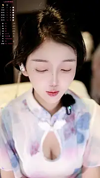 xiaomoli928 online show from May 6, 2026, 8:35 pm