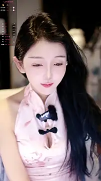 xiaomoli928 online show from April 25, 2026, 9:45 pm