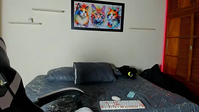 meredit cris23 online show from February 12, 2026, 1:05 am