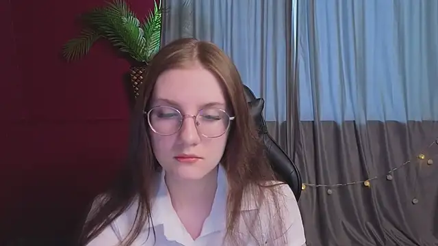 VixenLight online show from February 24, 2026, 2:34 am