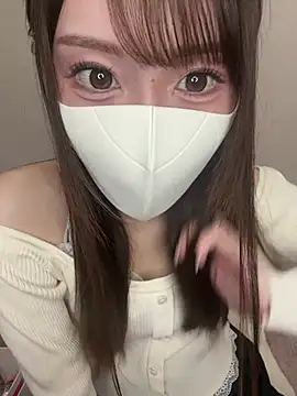 Snapshot of momo_mm chatting on May 27, 2026, 8:11 am momo mm online show from May 27, 2026, 8:11 am
