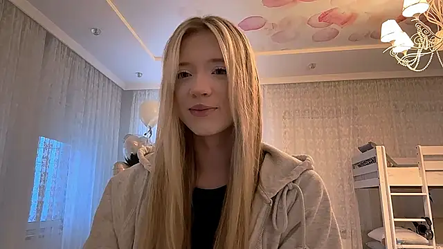 IvyArmbrister online show from February 12, 2026, 3:23 pm