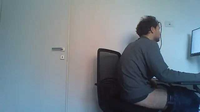 andre italy online show from March 6, 2026, 9:59 am