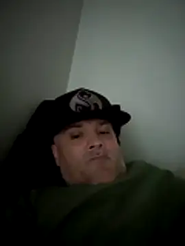 Snapshot of Flyrock69 chatting on April 14, 2026, 9:42 pm Flyrock69 online show from April 14, 2026, 9:42 pm