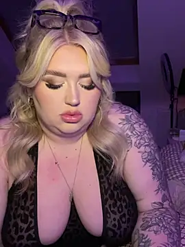 TwoWayT xx online show from March 2, 2026, 4:24 am