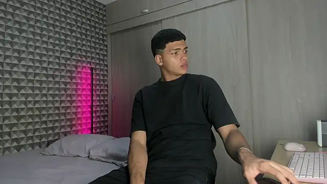 Keinner BigDick online show from February 11, 2026, 8:20 pm