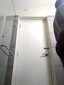 Rokuboii online show from April 18, 2026, 8:20 pm