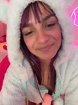 Snapshot of Kitty_madness chatting on March 4, 2026, 8:16 pm Kitty madness online show from March 4, 2026, 8:16 pm