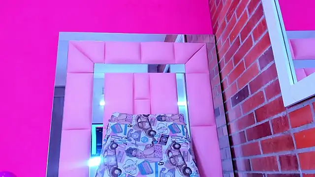 Snapshot of Baby_doll_XOXO chatting on February 21, 2026, 8:33 pm Baby doll XOXO online show from February 21, 2026, 8:33 pm