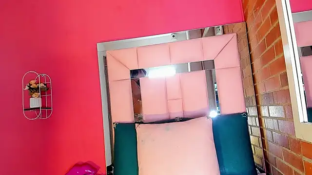 Snapshot of Baby_doll_XOXO chatting on February 8, 2026, 5:43 pm Baby doll XOXO online show from February 8, 2026, 5:43 pm