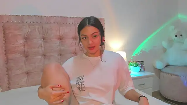 Snapshot of Jennifer_Lee_ chatting on February 20, 2026, 10:22 pm Jennifer Lee online show from February 20, 2026, 10:22 pm