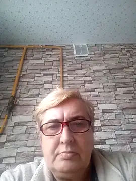 SusanStar874 online show from May 9, 2026, 1:14 pm