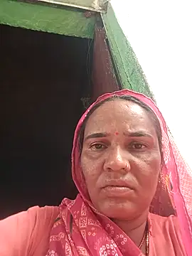 Snapshot of Muskan44s chatting on June 21, 2026, 1:22 am Muskan44s online show from June 21, 2026, 1:22 am