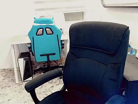 Snapshot of duvisex19 chatting on February 10, 2026, 6:01 am duvisex19 online show from February 10, 2026, 6:01 am