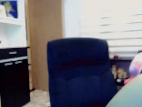 duvisex19 online show from April 10, 2026, 11:12 pm