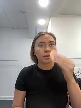 MonicaWestt online show from February 12, 2026, 6:57 am