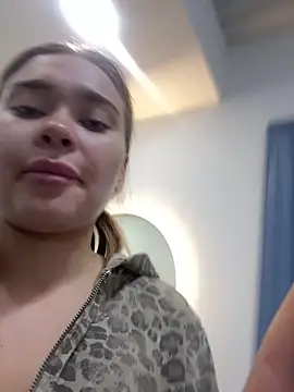 MonicaWestt online show from March 6, 2026, 6:52 am