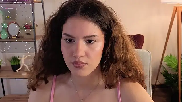Lili Torin online show from July 28, 2026, 8:22 am