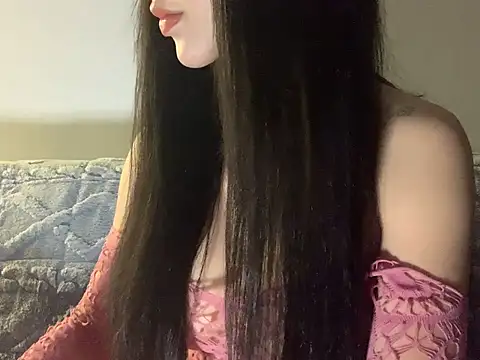 Snapshot of Angela-Angela chatting on July 6, 2026, 11:39 am Angela-Angela online show from July 6, 2026, 11:39 am