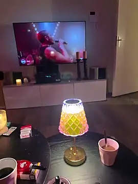 hottogetherNL online show from March 1, 2026, 9:15 pm