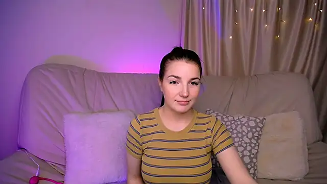 Snapshot of AliceChanel chatting on May 23, 2026, 4:11 am AliceChanel online show from May 23, 2026, 4:11 am