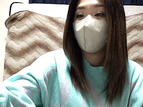 yurina yurina0125 online show from February 18, 2026, 1:51 pm