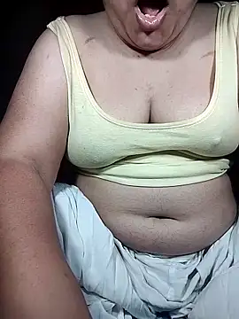 x -hot online show from April 22, 2026, 11:39 am