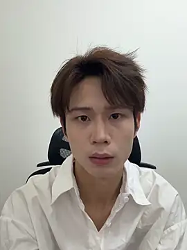 Snapshot of SM_004 chatting on February 6, 2026, 10:44 am SM 004 online show from February 6, 2026, 10:44 am