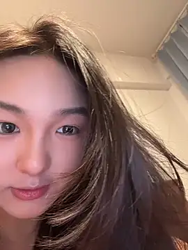 BeiBeiiiii online show from April 19, 2026, 3:51 am