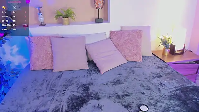 Snapshot of xiomara_cortes chatting on March 4, 2026, 8:05 pm xiomara cortes online show from March 4, 2026, 8:05 pm