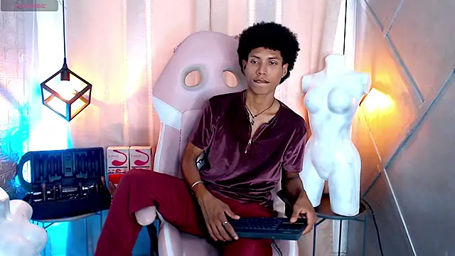 Walkers05 online show from April 2, 2026, 5:41 pm