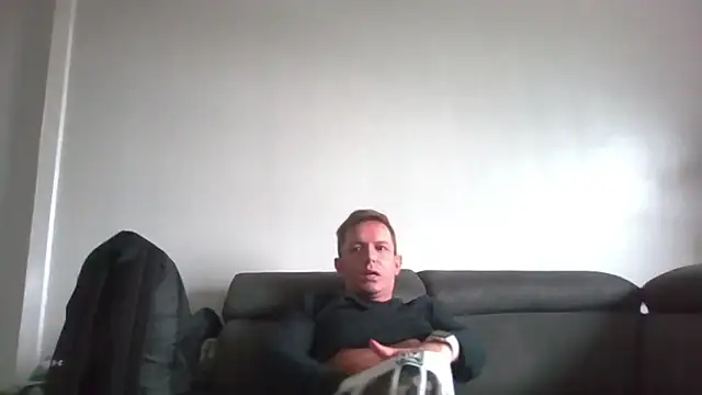 verscub6969 online show from April 6, 2026, 6:25 am