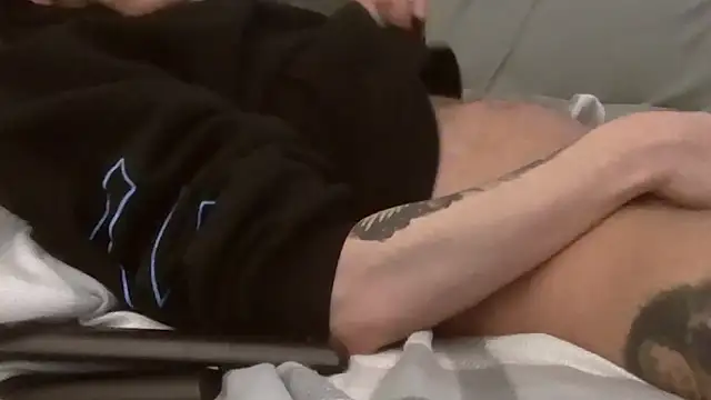 verscub6969 online show from March 15, 2026, 7:48 am