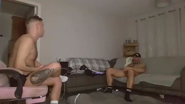 verscub6969 online show from April 18, 2026, 4:37 am