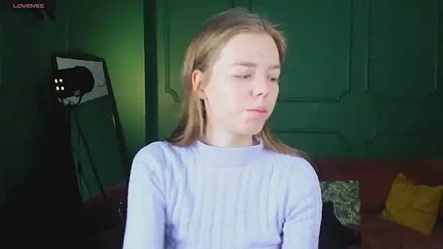  Tina Tayllor  online show from March 12, 2026, 6:01 pm