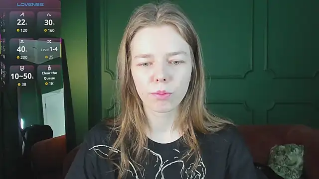  Tina Tayllor  online show from March 20, 2026, 5:36 pm