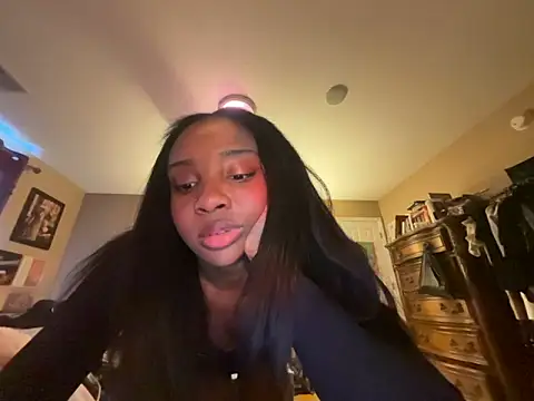 Snapshot of AngelSonnyXo chatting on February 23, 2026, 10:54 pm AngelSonnyXo online show from February 23, 2026, 10:54 pm