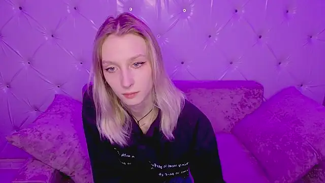 Akiro Kim7 online show from March 5, 2026, 2:08 am