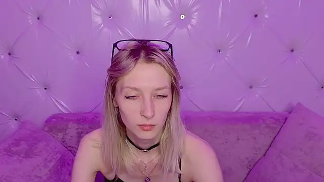 Akiro Kim7 online show from February 12, 2026, 2:22 am