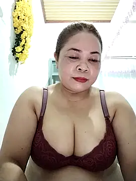 Baby-bigtits2026 online show from April 14, 2026, 2:00 pm