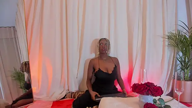 EvelynDivine online show from February 9, 2026, 7:45 pm