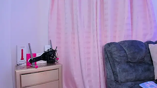 Snapshot of Alysson_parker chatting on February 17, 2026, 11:51 am Alysson parker online show from February 17, 2026, 11:51 am