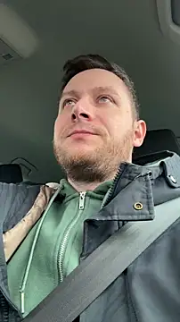 Snapshot of LubasOriginMen chatting on February 18, 2026, 11:50 am LubasOriginMen online show from February 18, 2026, 11:50 am