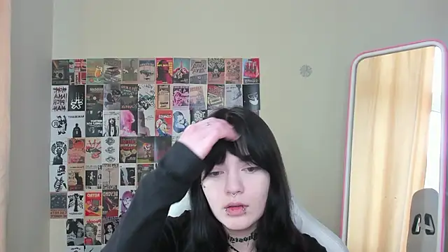 Emma Darkkk online show from February 8, 2026, 5:38 am